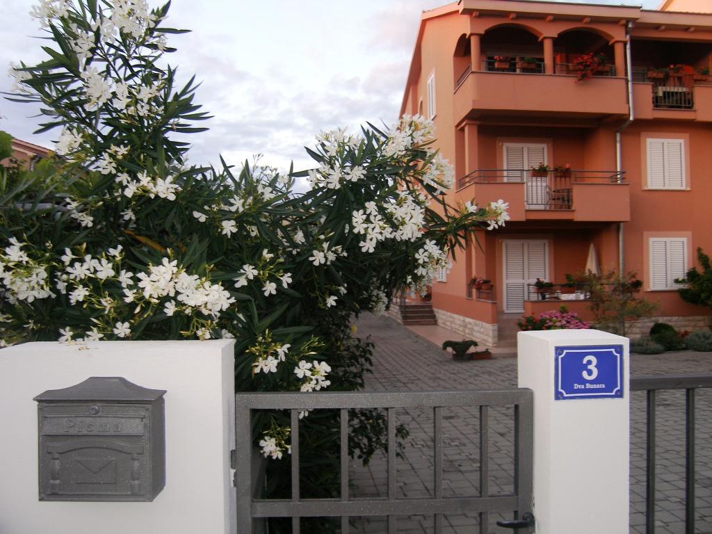 Apartments Juran Sukosan Exterior photo